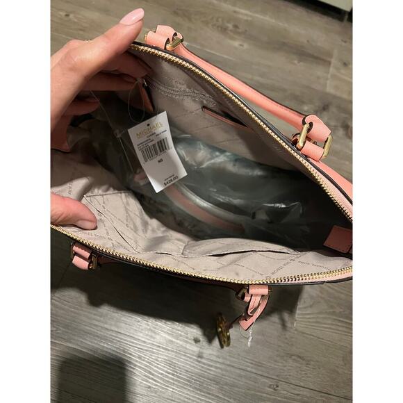 NWT Michael Kors Handbag - Picture 8 of 8